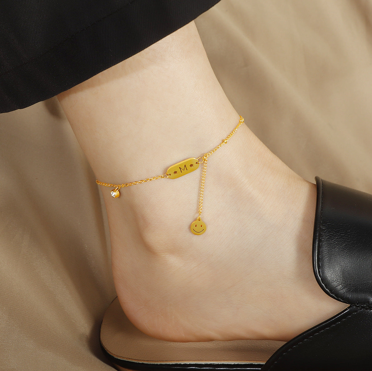 Damen personalisierte Fußkette mit charmantem Anhänger und funkelndem Kristall Shop Nory