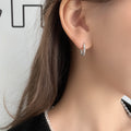 Damen Ohrstecker mit modernem, funkelndem Design Shop Nory