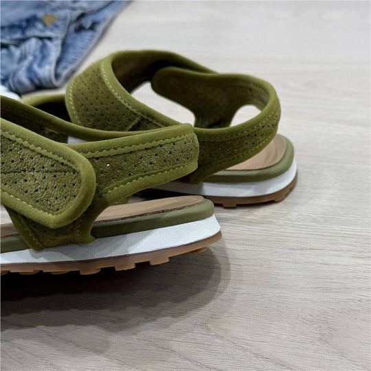 Damen Perforierte Wildleder-Sandalen mit geschlossener Zehenkappe, Klettverschluss und ergonomischer Profilsohle Shop Nory