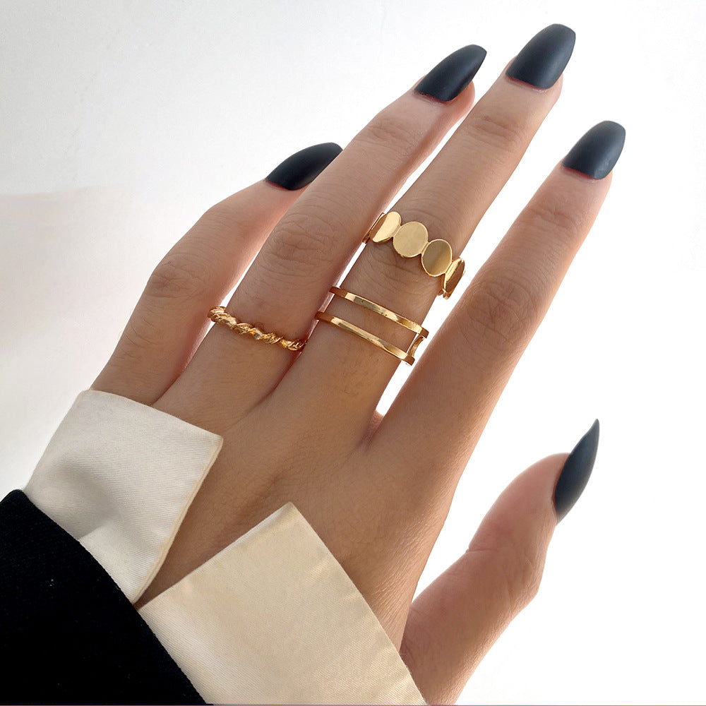 Damen modisches Ring-Set mit einzigartigem Design und verschiedenen Oberflächen Shop Nory