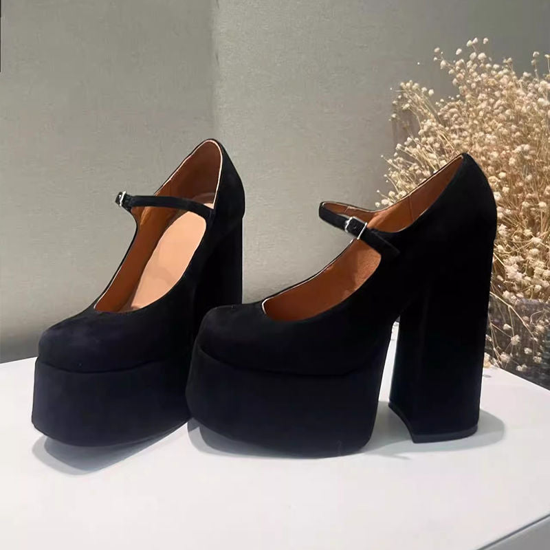 Damen Mary‑Jane Plateau‑Pumps mit skulpturiertem Blockabsatz und verstellbarem Riemen Shop Nory
