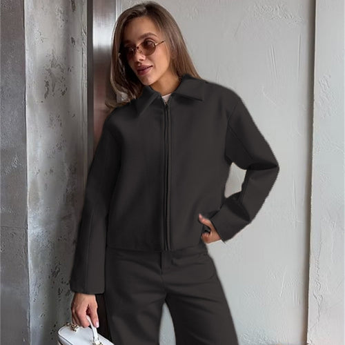 Damen Kurzjacke im Boxy-Schnitt mit Reißverschluss und Reverskragen Shop Nory