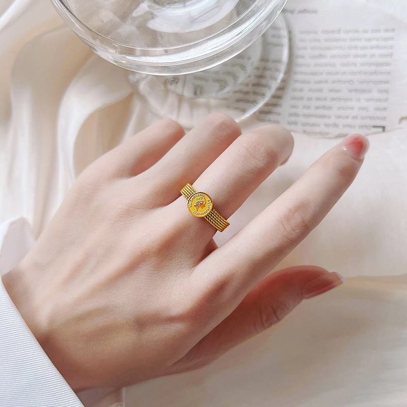 Damen Ring mit prägnantem Münzdesign und netzartigem Band Shop Nory