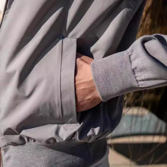 Herren stylische Freizeitjacke mit hohem Kragen und praktischen Taschen