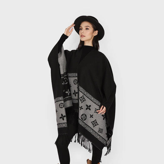 Damen Fransen-Capeponcho im Jacquard-Wollmix mit asymmetrischem Zipfelsaum Shop Nory