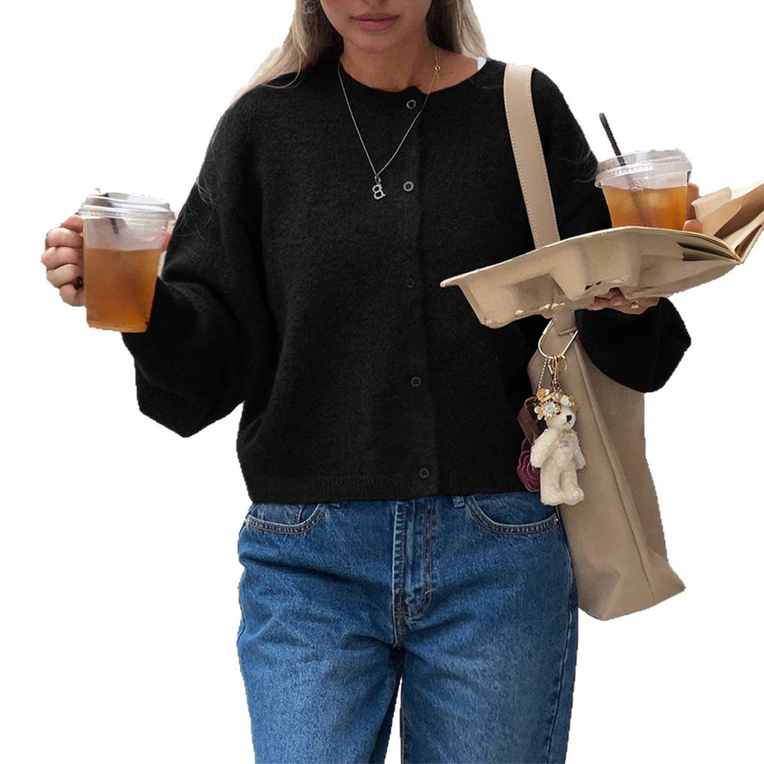 Damen nan kuschelige Kurzstrickjacke mit Perlmuttknöpfen und lässiger Oversize-Passform Shop Nory
