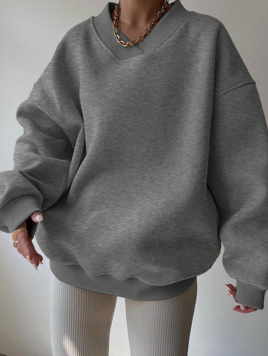 Damen Oversized V-Ausschnitt Sweatshirt mit verstärktem Rippkragen und extraweitem Cut Shop Nory