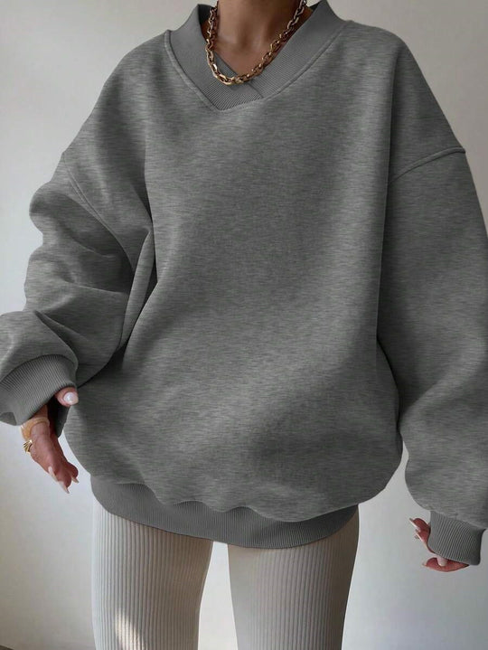 Damen Oversized V-Ausschnitt Sweatshirt mit verstärktem Rippkragen und extraweitem Cut Shop Nory