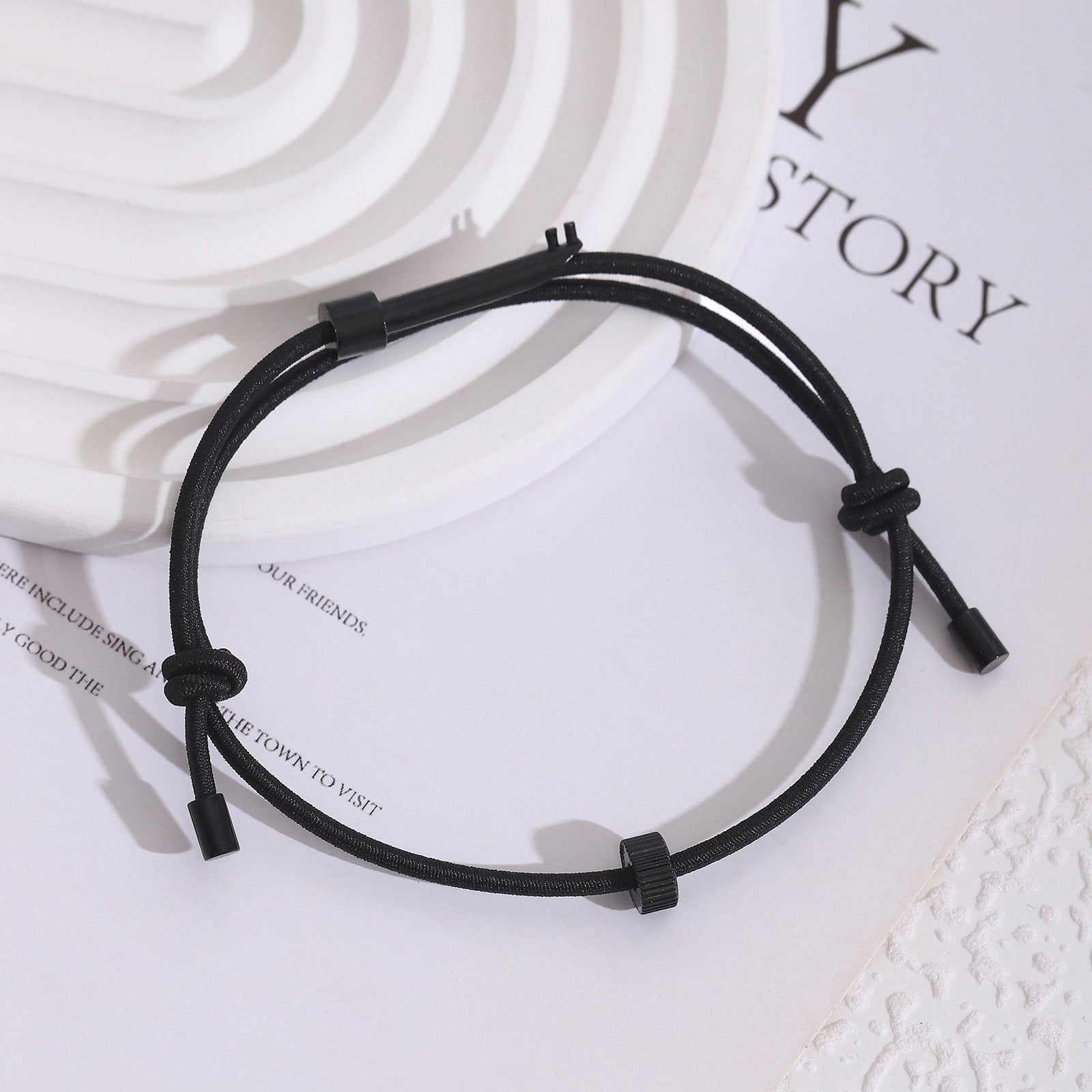 Damen verstellbares und modisches Kordelarmband Shop Nory