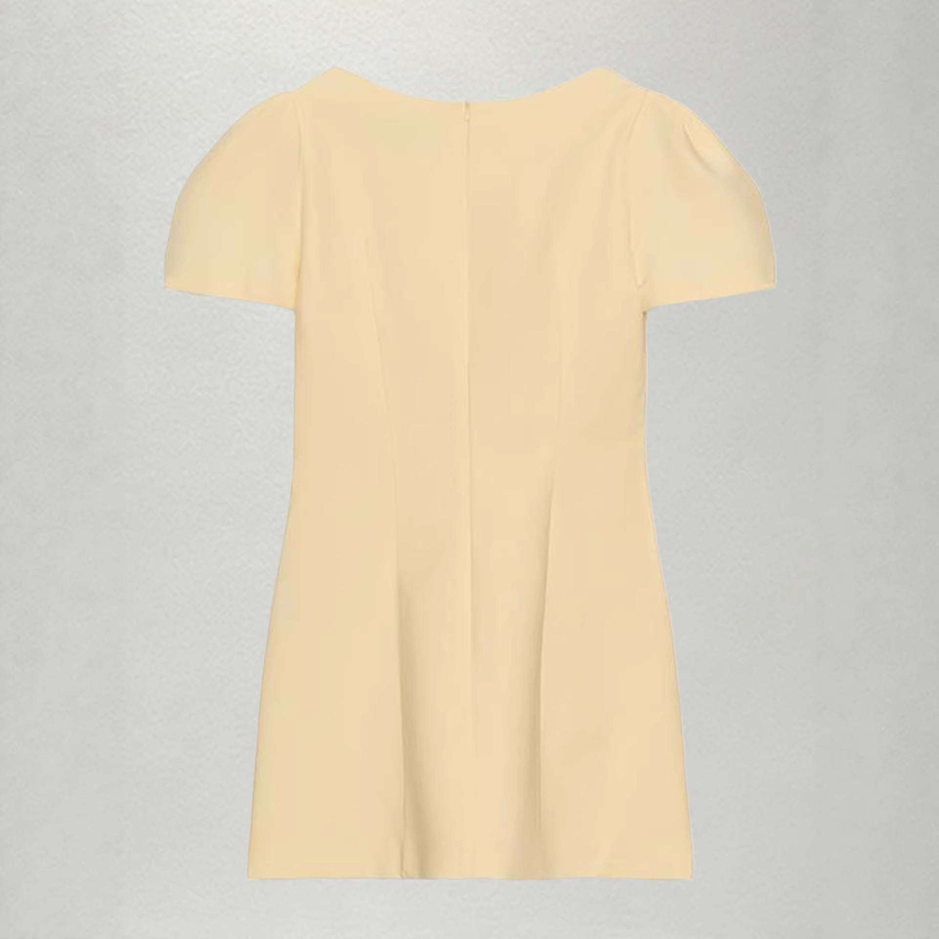 Damen Kurzes Abendkleid mit Puffärmeln und figurbetontem Schnitt Shopnory