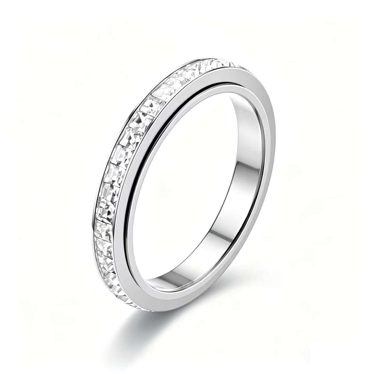 Damen Ring mit funkelndem Zirkonia-Besatz und eleganter Oberflächenstruktur Shop Nory