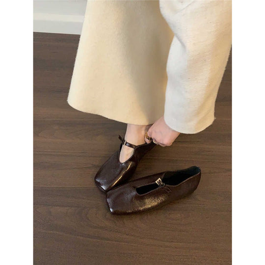 Damen Mules im Mary‑Jane‑Stil mit quadratischer Zehenbox und feinem Riemchen Shop Nory