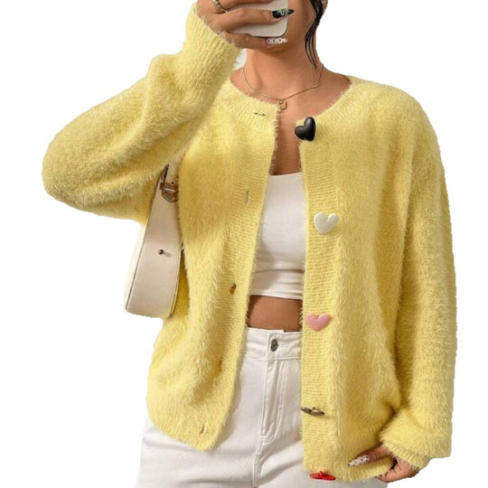 Damen Kuscheliger Flausch-Cardigan mit bunten Herzknöpfen und kastiger Silhouette Shop Nory
