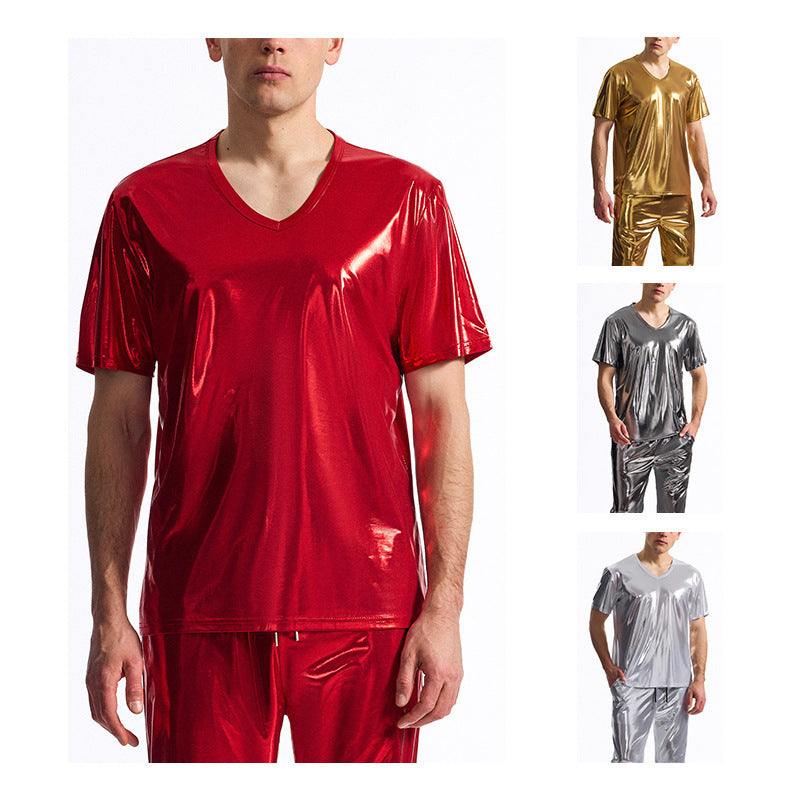Herren Sportliches Set aus glänzendem Material mit V-Ausschnitt