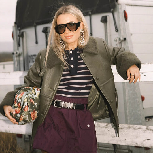 Damen Kurze Fliegerjacke im Aviator‑Stil mit Teddybesatz und kastiger Silhouette Shop Nory