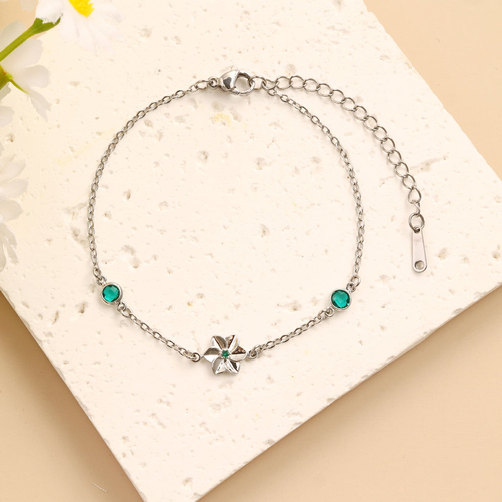 Damen filigranes Armband mit floralem Design Shop Nory