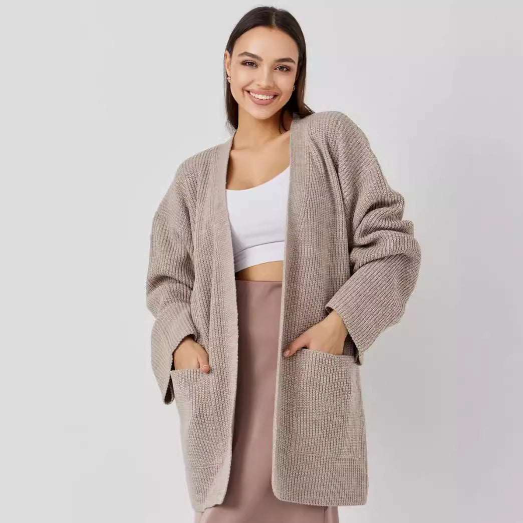 Damen kuscheliger langer Strickcardigan mit weiten Ärmeln und praktischen Taschen Shopnory