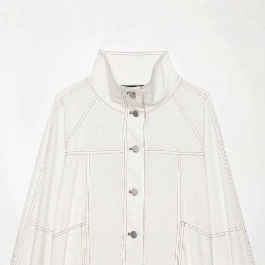 Damen Cropped Parka‑Jacke mit hohem Funnelkragen, Pattentaschen und Bindegürtel Shop Nory