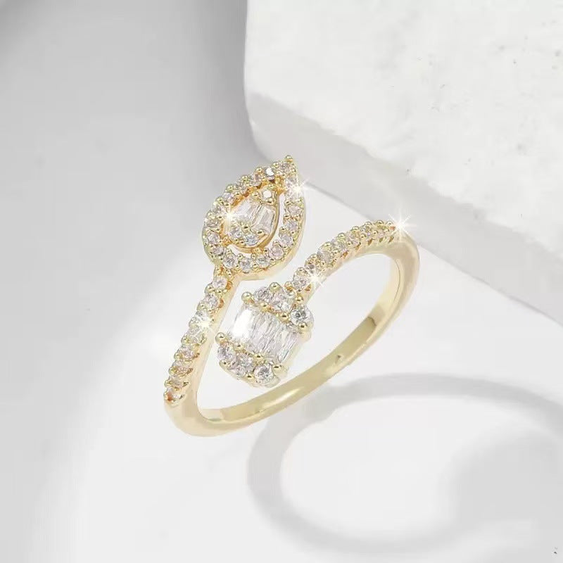Damen eleganter Ring mit funkelnden Zirkonia und doppelt gefasstem Design Shop Nory