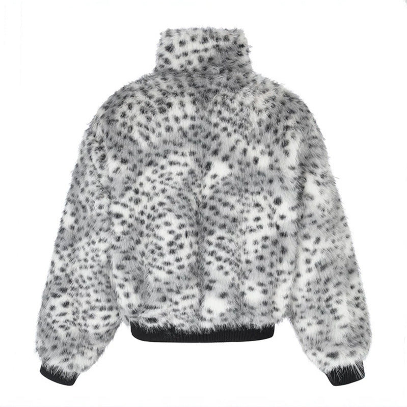 Damen Gekürzte Kunstfell‑Bomberjacke mit hohem Stehkragen, gepunktetem Leo‑Muster und geripptem Saum Shop Nory
