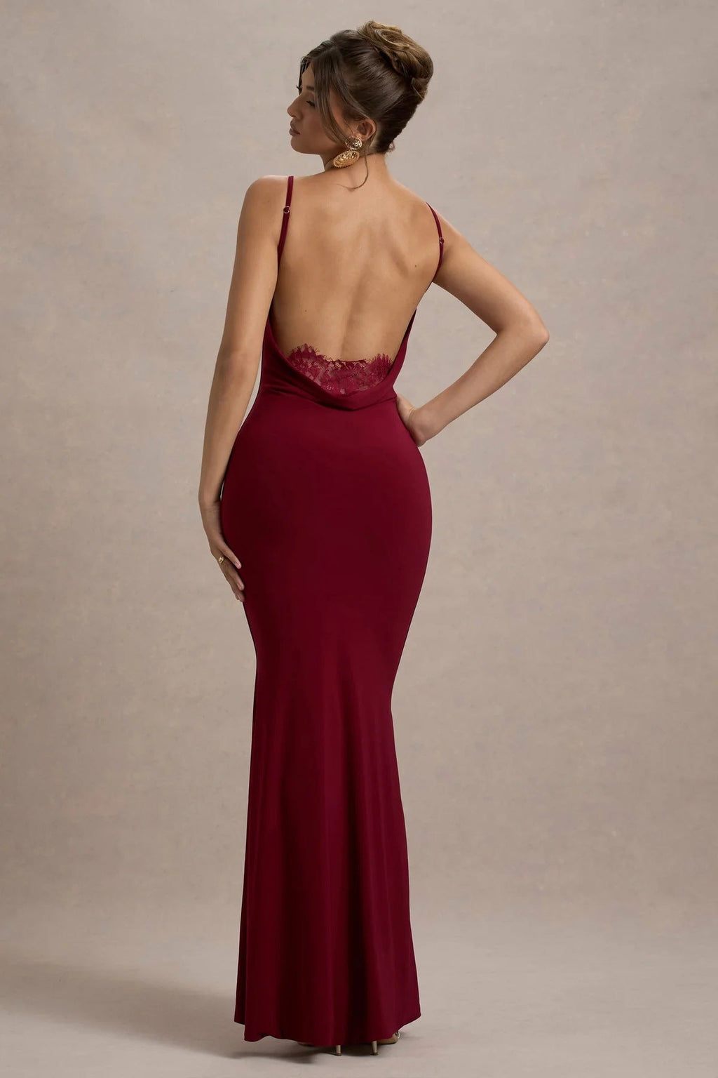 Damen Elegantes Maxikleid mit tiefem Rückenausschnitt und Spitzenakzenten