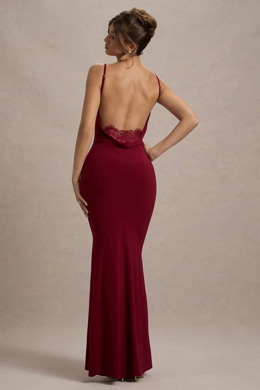 Damen Elegantes Maxikleid mit ansprechendem Spitzenrücken und taillierter Silhouette Shopnory