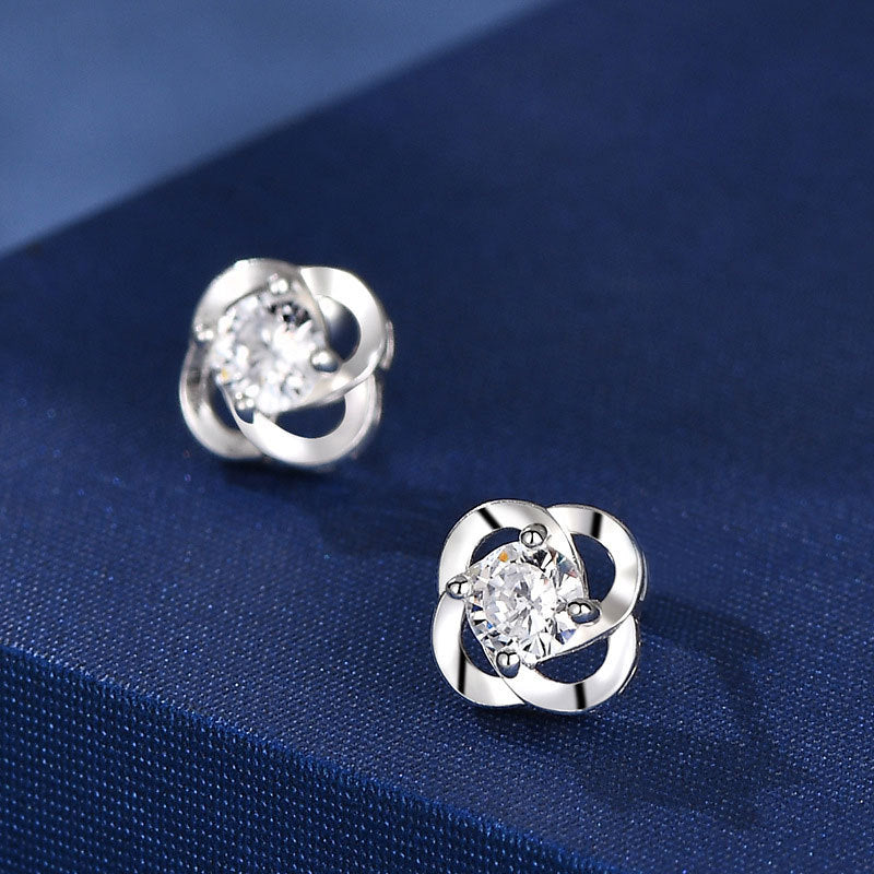 Damenohrringe mit elegantem Blumenmotiv und funkelnden Kristallen Shop Nory