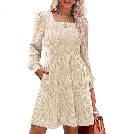 Damen Gestricktes A‑Linien‑Minikleid mit quadratischem Ausschnitt, Stufenrock und Eingrifftaschen Shop Nory