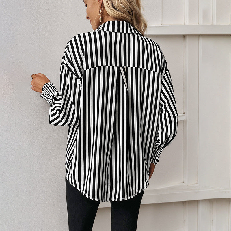 Damen Oversize-Hemdbluse mit senkrechten Streifen, klassischem Kragen und gerafften Manschetten Shop Nory