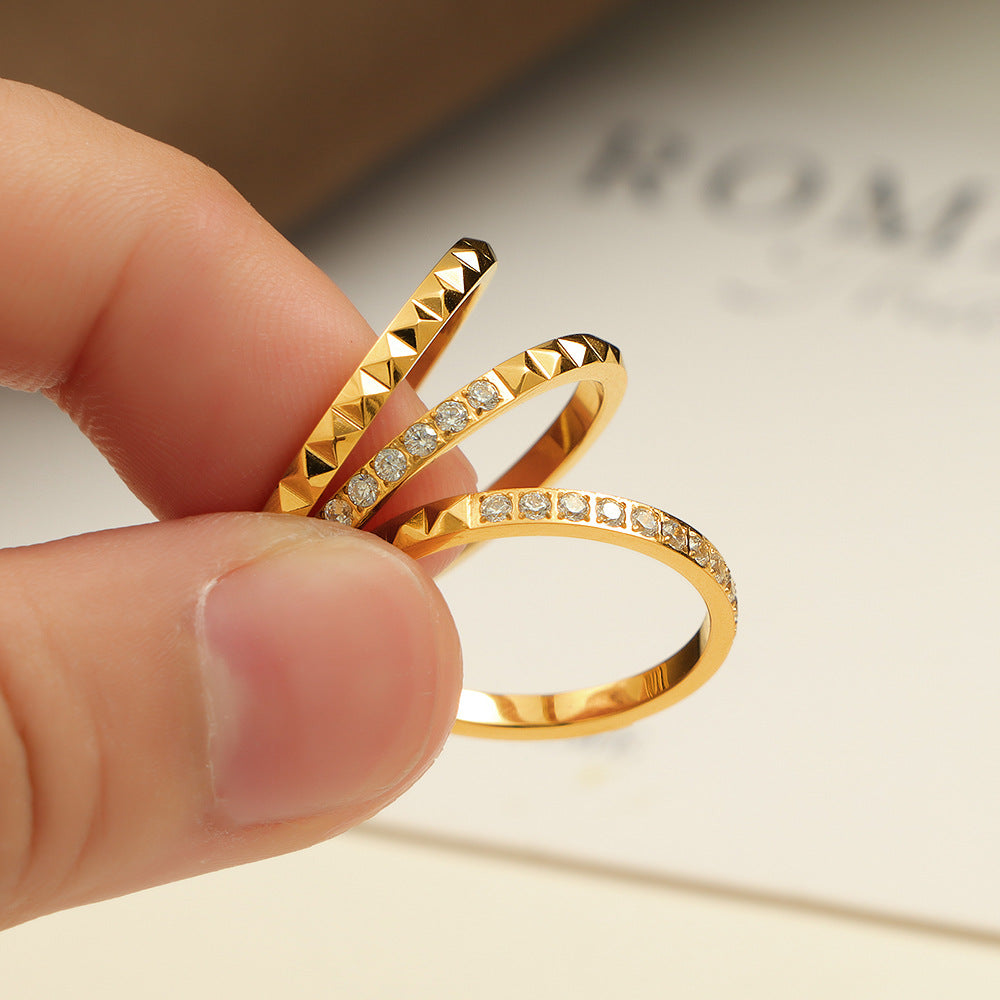 Damen eleganter Ring mit geometrischem Design und funkelnden Zirkonia Shop Nory
