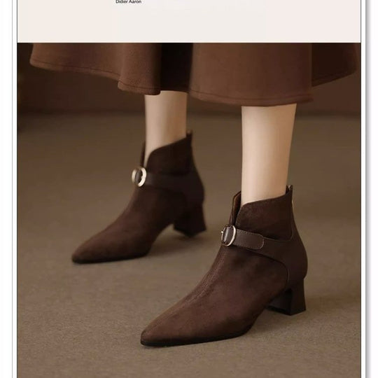 Damen elegante spitze Velours-Ankle-Boots mit mittelhohem Blockabsatz und Zierspange Shop Nory