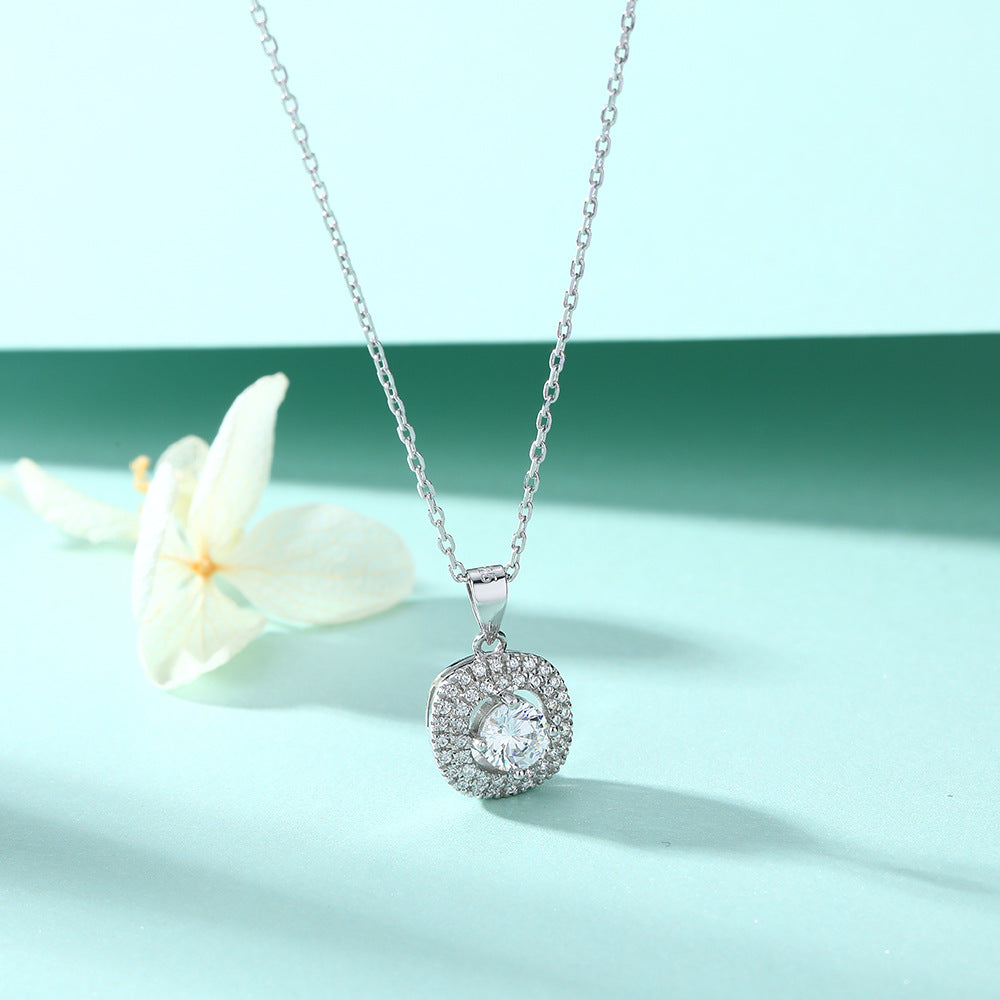 Damen Halskette mit elegantem blauen Zirkonia-Anhänger und funkelndem Kristallbesatz Shop Nory