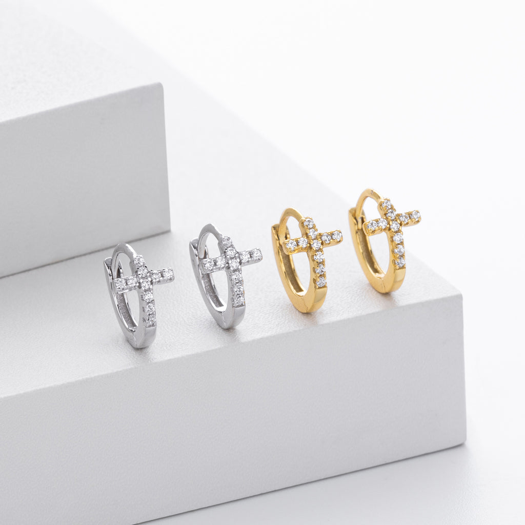 Damen Ohrringe mit funkelndem Kreuzmotiv aus hochwertigem 925 Sterling Silber Shop Nory