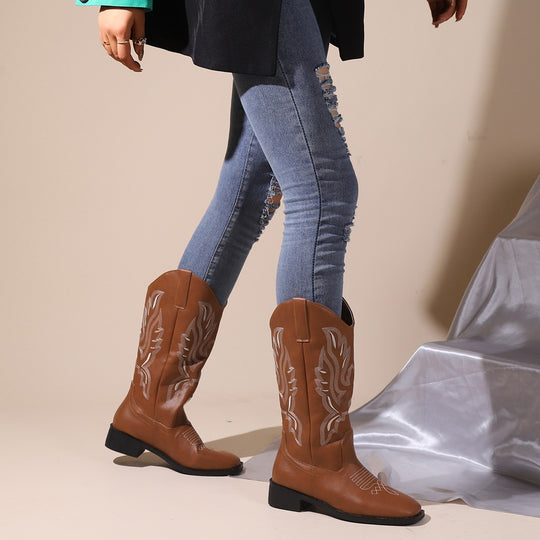 Damen Cowboystiefel mit mittelhohem Schaft, quadratischer Zehenpartie und dekorativer Stickerei Shop Nory