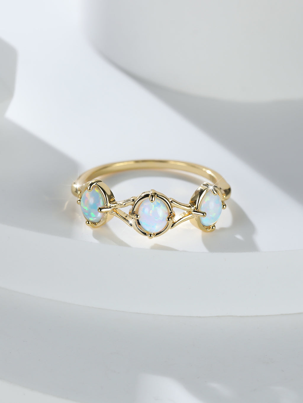 Damen Ring mit funkelndem Opal und elegantem Zirkonia-Design Shop Nory