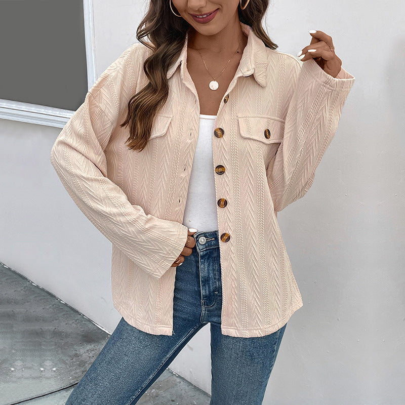Damen Leichte strukturierte Hemdjacke mit Brusttaschen und Hornoptik-Knöpfen Shop Nory