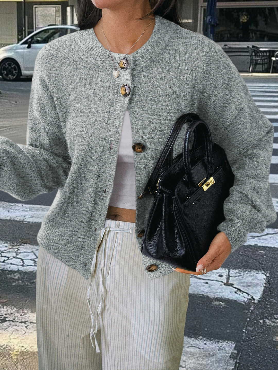 Damen nan kuscheliger Oversize-Strickcardigan mit Hornknopf-Leiste und Rundhalsausschnitt Shop Nory