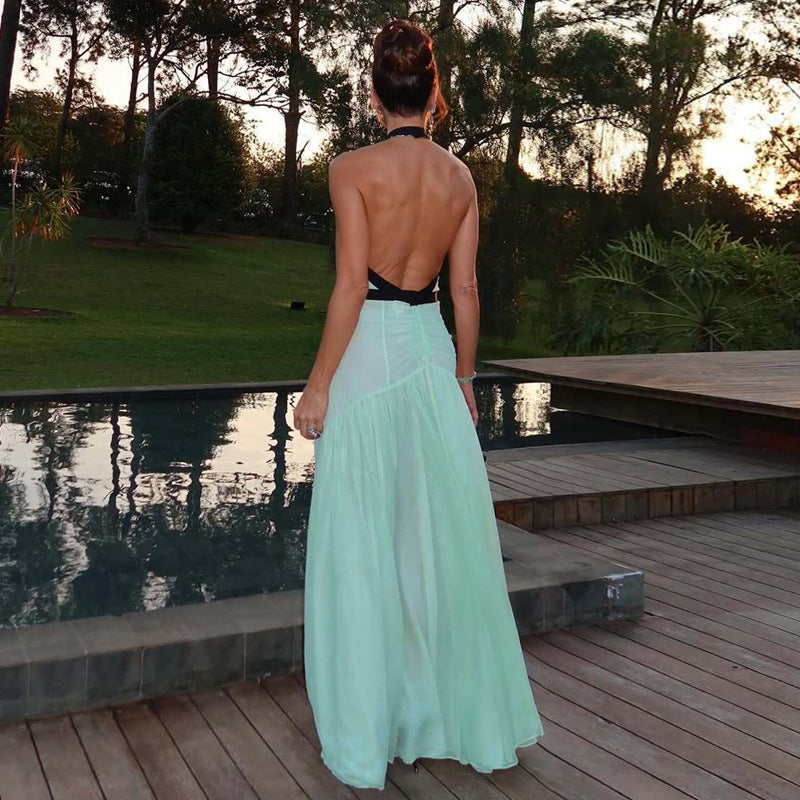 Damen Maxikleid mit tiefem V-Ausschnitt und innovativer Raffung