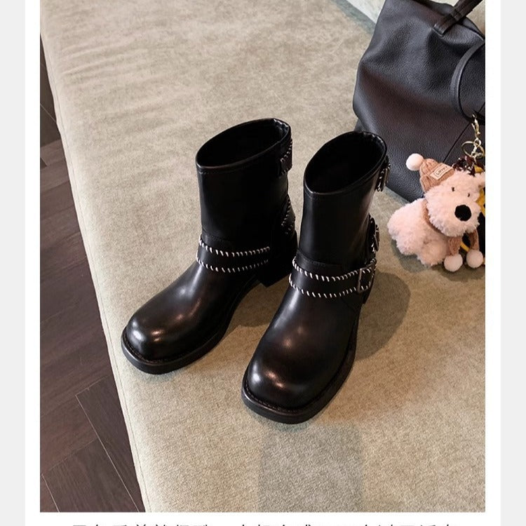 Damen Biker‑Stiefelette aus Glattleder mit dekorativer Ziernaht, Doppelriemen und robuster Profilsohle Shop Nory