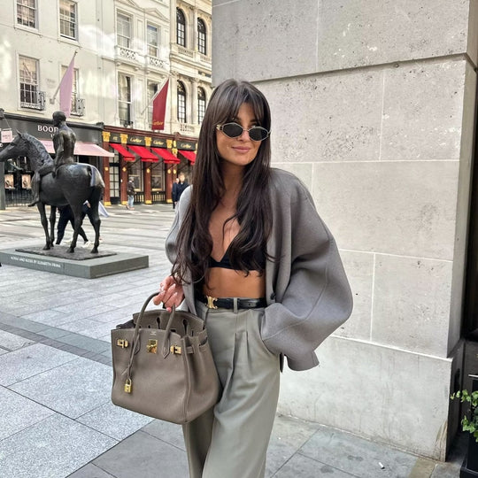 Damen Kurzmantel aus Wollmix mit Oversize‑Silhouette, V‑Ausschnitt und Zweiknopfverschluss Shop Nory