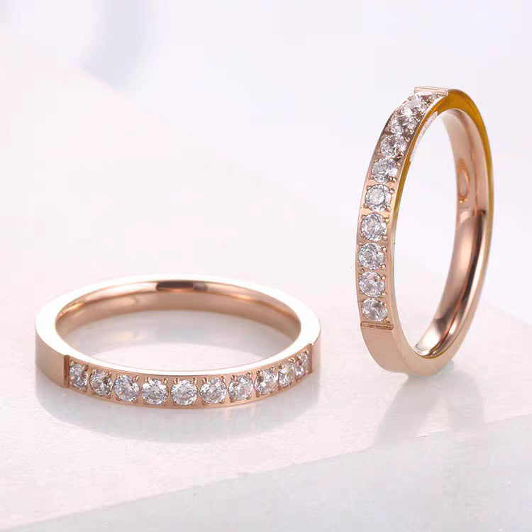 Damen Strahlender Crystal-betonter Bandring Shop Nory