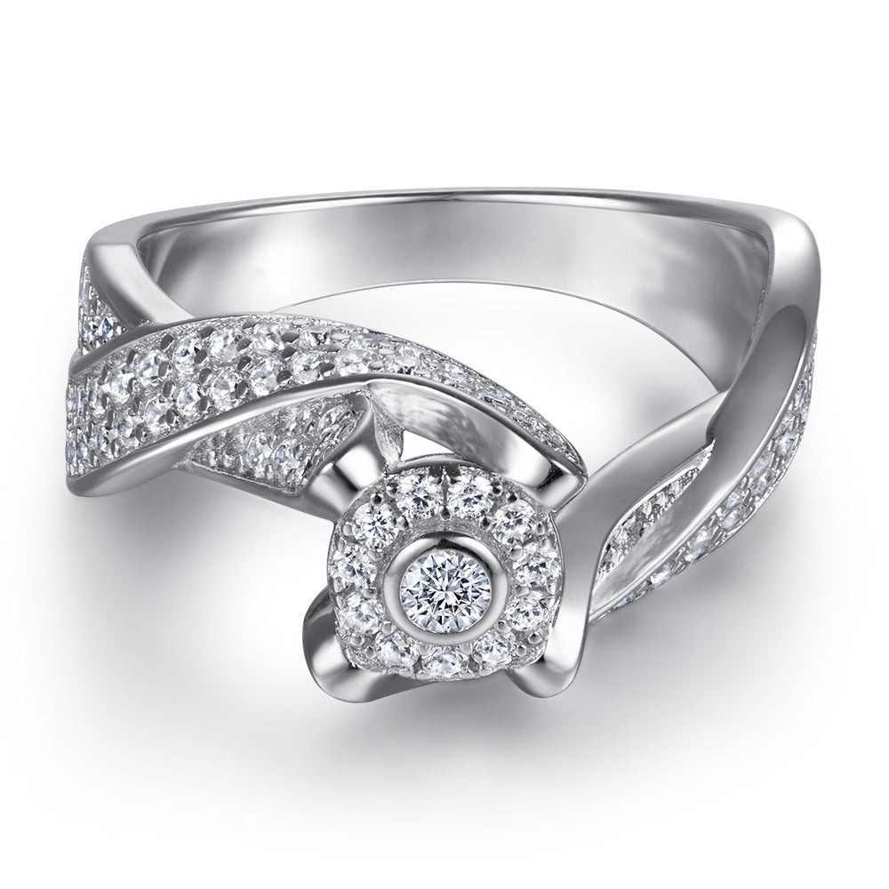 Damen Schmuckset mit funkelndem Ring, eleganten Ohrringen und zarter Halskette Shop Nory