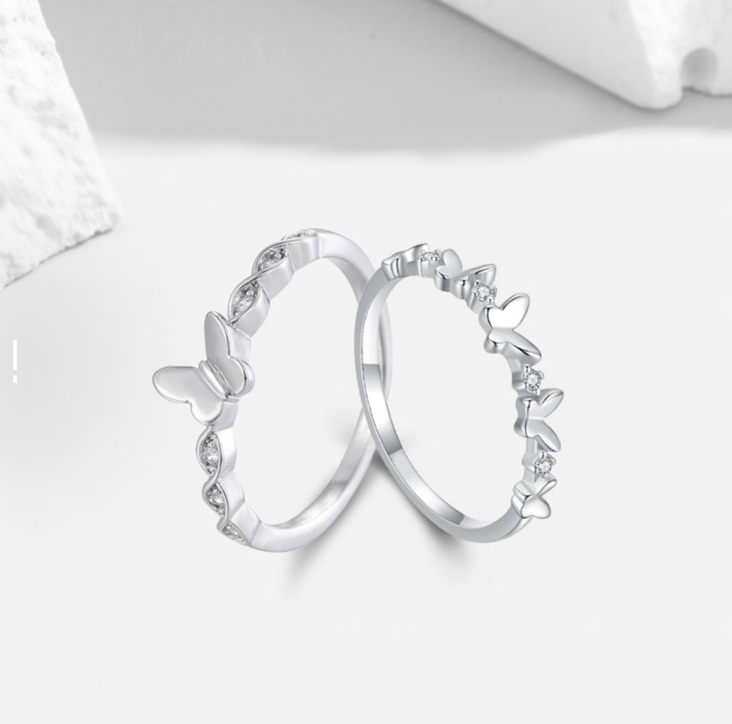 Damenring mit verspieltem Schmetterlingsdesign und funkelnden Zirkonia Shop Nory
