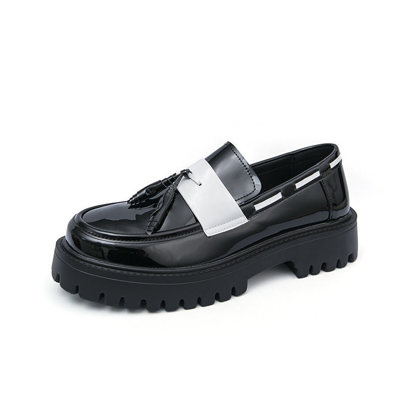 Damen Plateau-Brogue Derby mit markanter Profilsohle und Lacklederoptik Shop Nory
