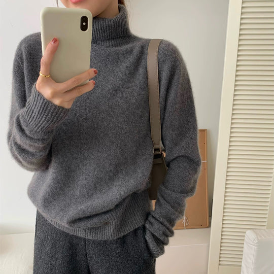 Damen Flauschiger Rollkragenpullover aus Wollmix mit gerippten Bündchen Shop Nory