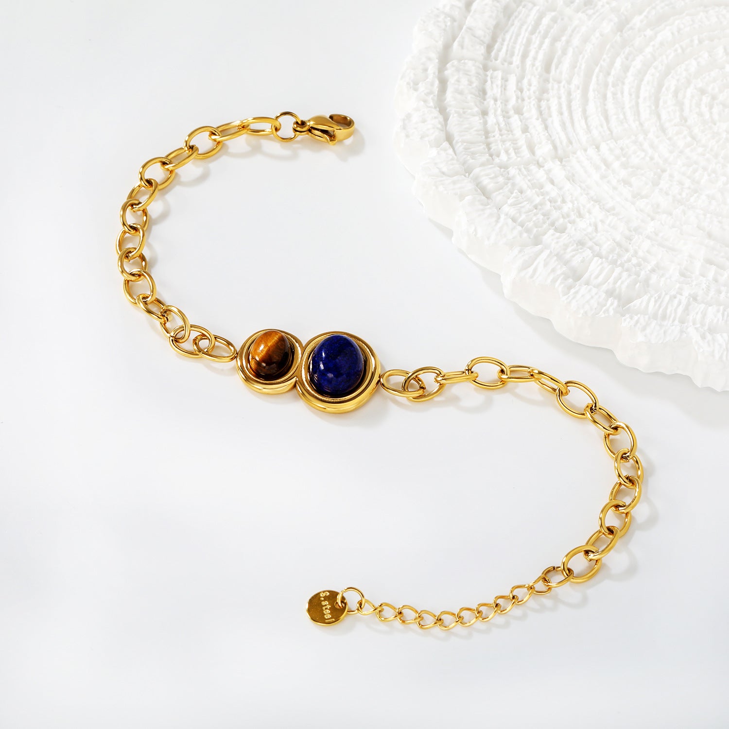Damen Armband mit edlen Steinelementen und hochwertiger Goldbeschichtung Shop Nory