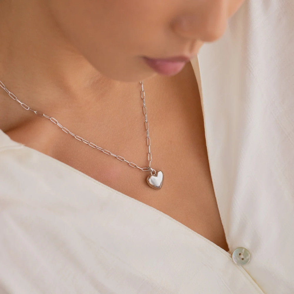 Damen Halskette mit Herzanhänger und feinen Gliederketten-Design Shop Nory