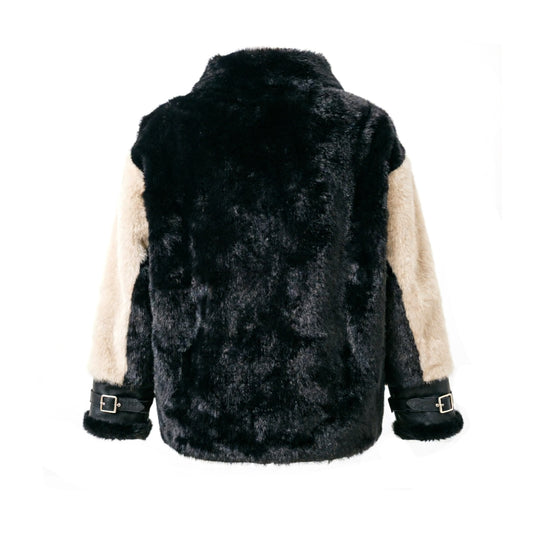 Damen Kurzjacke im Aviator‑Stil aus Lammfellimitat mit Kontrastärmeln Shop Nory