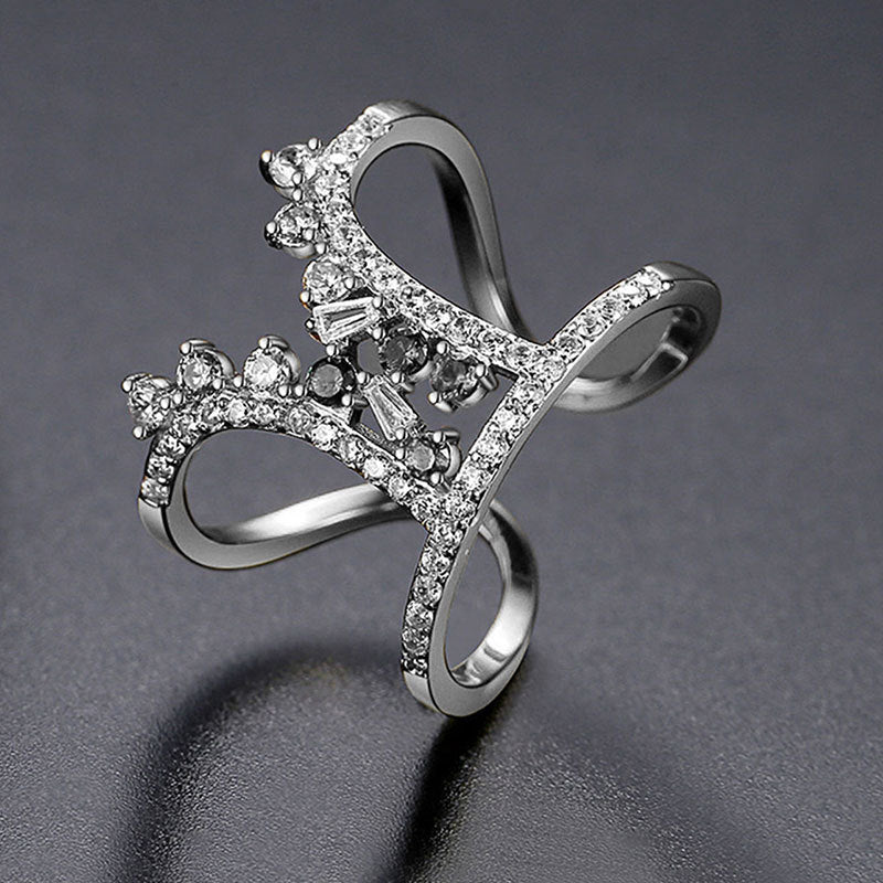 Damen Funkelnder Ring mit kunstvollem Design und Zirkonia Shop Nory