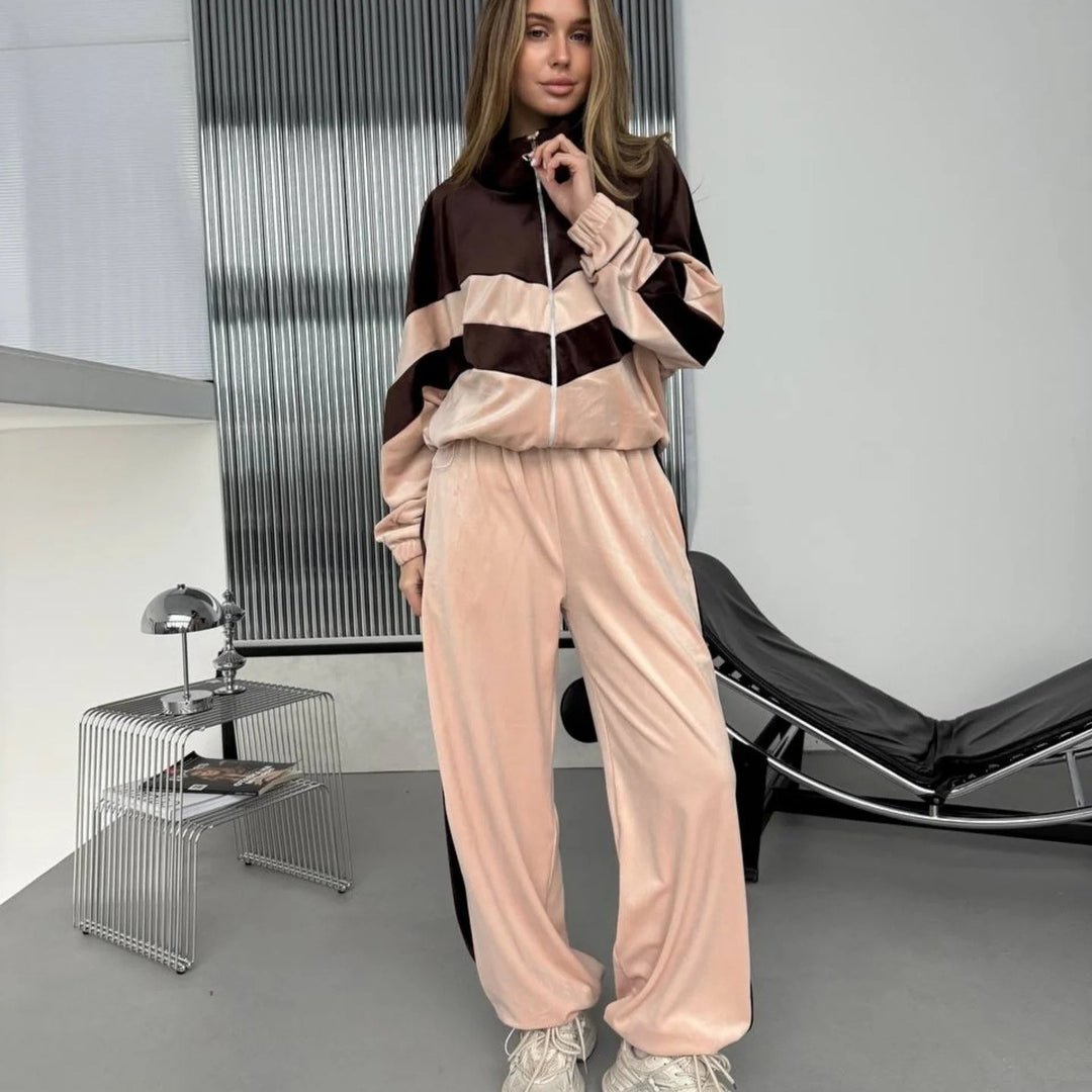 Damen Retro-inspiriertes Samt-Trackset mit Chevron-Design, Stehkragen und weiter High-Waist-Jogger Shop Nory